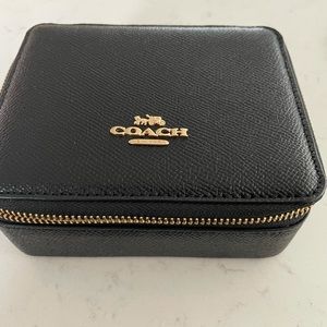 AUTHENTIC COACH JEWELRY TRAVEL CASE